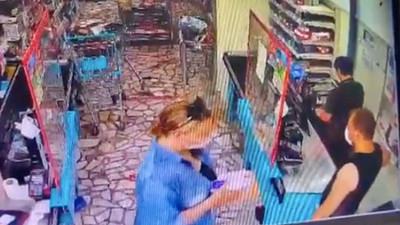 İndirimli ürünleri sayarken 'Orkid var' diyen kasiyer saldırıya uğradı