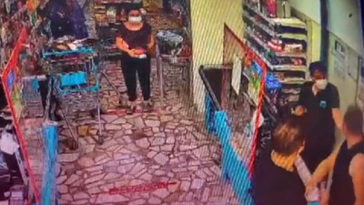 İndirimli ürünleri soran kadına, 'Orkid var' diyen kasiyer, kadının eşi tarafından saldırıya uğradı
