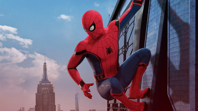 İngiltere'de 'örümcek adam' marketlere saldırdı