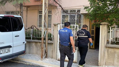 Kıyma çekmek isterken akıma kapılıp öldü