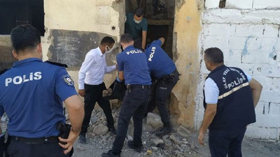 Metruk binadan yayılan koku dehşeti ortaya çıkardı