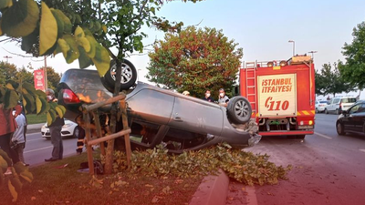 Otomobilin sıkıştırdığı araç takla attı: 6 yaralı