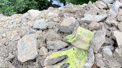 Sümela’da restorasyon atıkları dereye dökülmüş