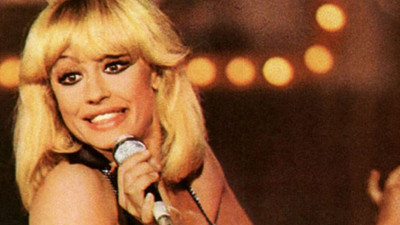 Ünlü şarkıcı Raffaella Carra hayatını kaybetti