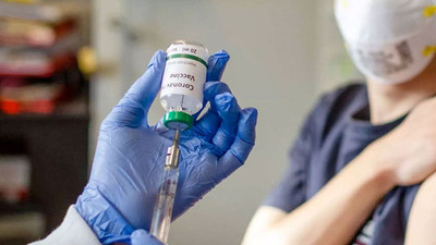 Vakalar artınca dünyada 'aşı' paniği: Ciddi cezalar geliyor