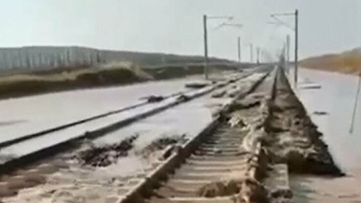 Yüksek Hızlı Tren hattındaki endişe veren görüntü için flaş çağrı