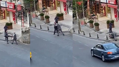 2 yaşlı yurttaşın tekmeli-yumruklu kavgası