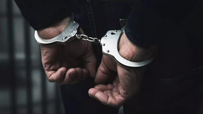 Ankara'da FETÖ operasyonu: 4'ü eski emniyet müdürü 12 şüpheli hakkında gözaltı kararı