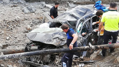Bakanlık görevlileri uçurumdan düştü: 1'i ağır 3 yaralı
