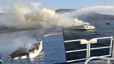 Bodrum'da 22 metre uzunluğundaki bir tekne alev alev yanarak battı