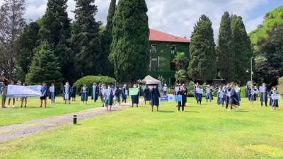 Boğaziçi'nde eylemler sürüyor... Naci İnci protesto edildi 