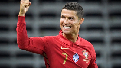 Cristiano Ronaldo resmen Manchester United'da