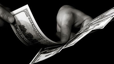 Dev bankaya kara para aklama soruşturması