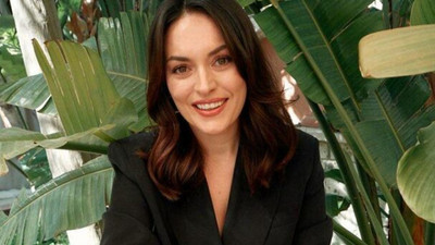 Ezgi Mola koronavirüse yakalandı