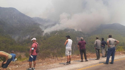Köyceğiz yangını yayılarak devam ediyor, tehlike altındaki mahalleler boşaltılıyor
