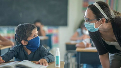 Öğretmenlere 'aşı' zorunluluğu talebi: Aşı olmayan izne çıksın!