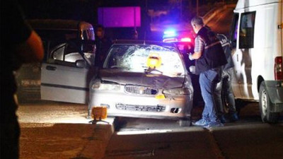 Otomobilden zorla indirilen kadın, bir başka otomobilin çarpmasıyla can verdi