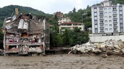 Sel felaketinde can kaybı 38'e yükseldi