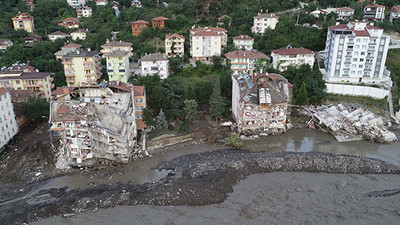 Sel felaketinde can kaybı 77'ye çıktı