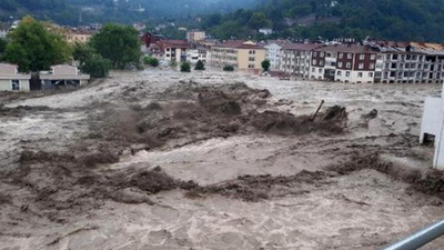 Sel felaketinde hayatını kaybedenlerin sayısı 40'a yükseldi
