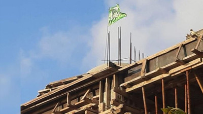 Şikayet yağdı: Zonguldak'ta cami inşaatına hilafet bayrağı