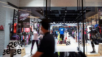 Spor giyim devi satılıyor