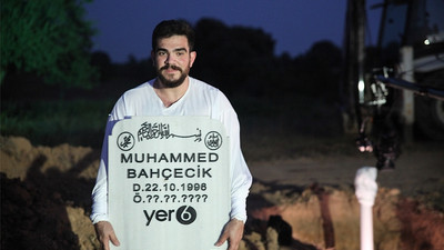 Takipçilerine söz verdi, kefen giyip mezara girdi