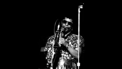 Ünlü müzisyenden üzücü haber