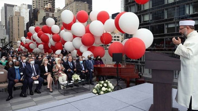 Ali Erbaş, Yargıtay'ın ardından New York'taki açılış töreninde de dua etti