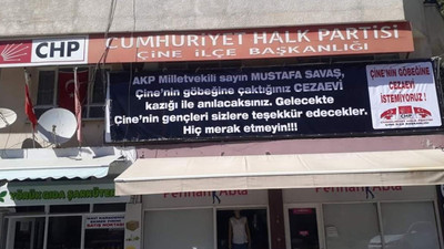 Aydın'da AKP ile CHP arasında pankart kavgası