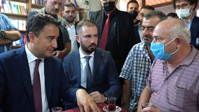 Babacan: Dövizin kontrolünü elden kaçırıp suçlu arıyorlar