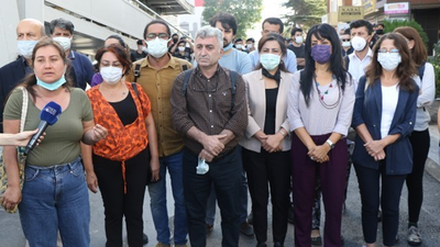 Barış isteyenler Tünel Meydanı'na davet edildi