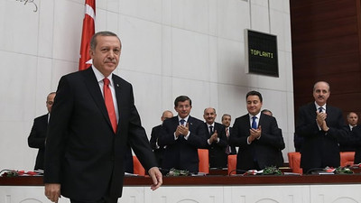 Davutoğlu'ndan Erdoğan'a bomba sözler: Aileni devletten çek