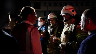 Ekrem İmamoğlu gece yarısı İkitelli'deki yangın bölgesine gitti