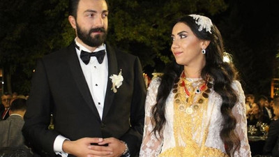 Eski AKP'li bakanların da katıldığı düğünde gelin ile damada 4 kilo altın takıldı