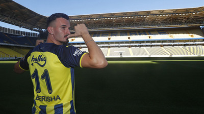 Fenerbahçe, taraftarın merakla beklediği forvet transferini açıkladı