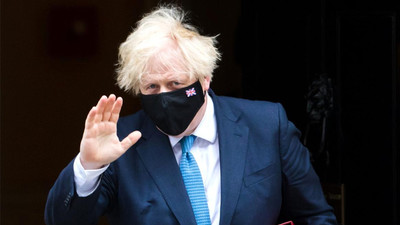 İngiltere Başbakanı Johnson'dan korkutan koronavirüs uyarısı 