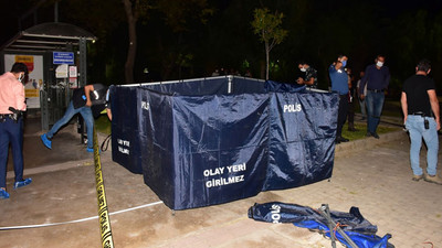 İzmir'de parkta erkek cesedi bulundu