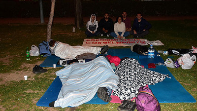 İzmir'de üniversitelilerin 'Kalacak yer' çağrısına valilikten yanıt 