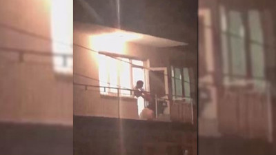 İzmir’de 2 çocuk annesi kadın, kocası tarafından çocukları önünde darbedildi