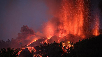 La Palma Yanardağı 100’den fazla evi yok etti