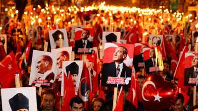 'Sarı Saçlım Mavi Gözlüm' türküsünü engellemeye çalıştılar... Gazilere büyük ayıp