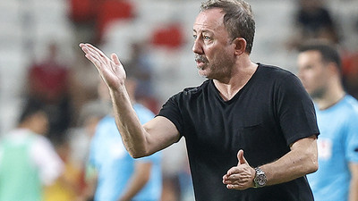 Sergen Yalçın'dan sakatlık açıklaması: 5-6 hafta oynamayabilir