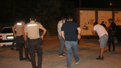 Sokak ortasında silahlı kovalamaca