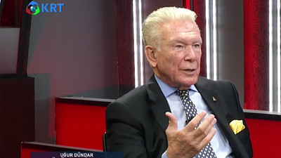 Uğur Dündar'dan Ali Erbaş'a: Siyaset yapmak istiyorsa cübbesini çıkarsın