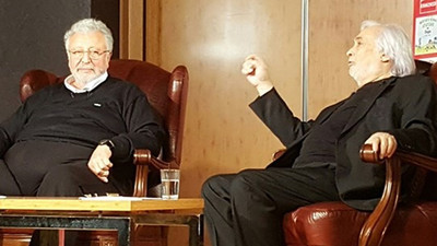 Ünlü yazar Müjdat Gezen ve Metin Akpınar'dan özür diledi