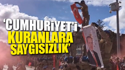 29 Ekim töreninde askerlerden Erdoğan fotoğraflı kutlama