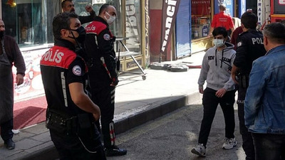 Akrabalarının kıraathanesini kundakladıkları iddiasıyla gözaltına alındılar