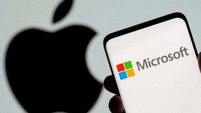 Apple tahtını Microsoft'a kaptırdı