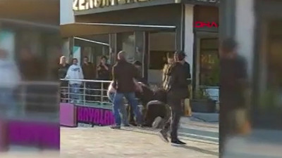 Avcılar'da eşini darp eden erkeğe meydan dayağı